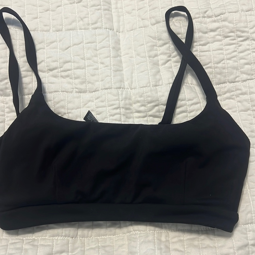 balance athletica ignite bra - midnight - silver triangle